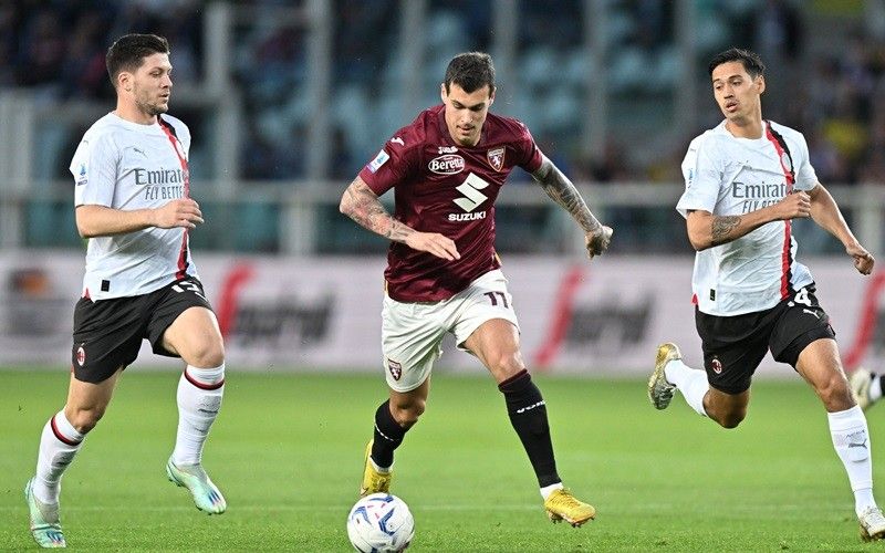 AC Milan thảm bại trước đội bóng Torino